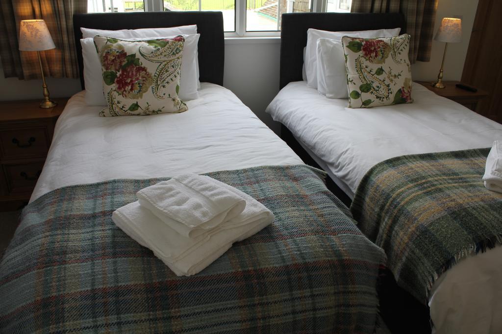 Three Horseshoes Country Inn Барри Экстерьер фото