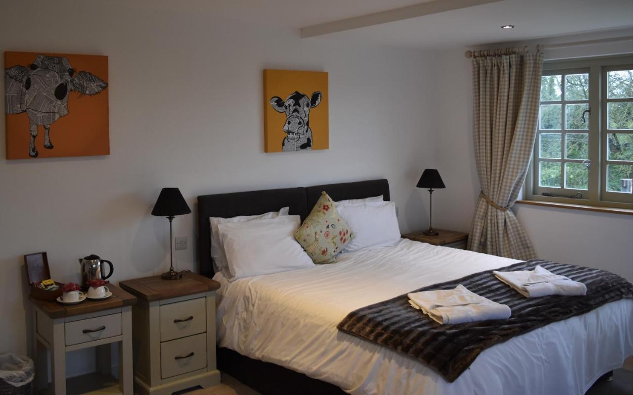 Three Horseshoes Country Inn Барри Экстерьер фото